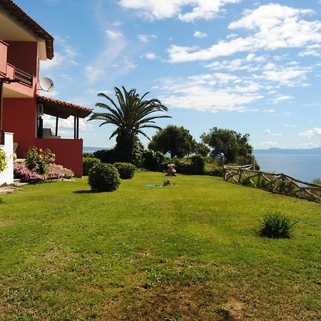 Marianna Sea View Afitos Apartment Екстериор снимка