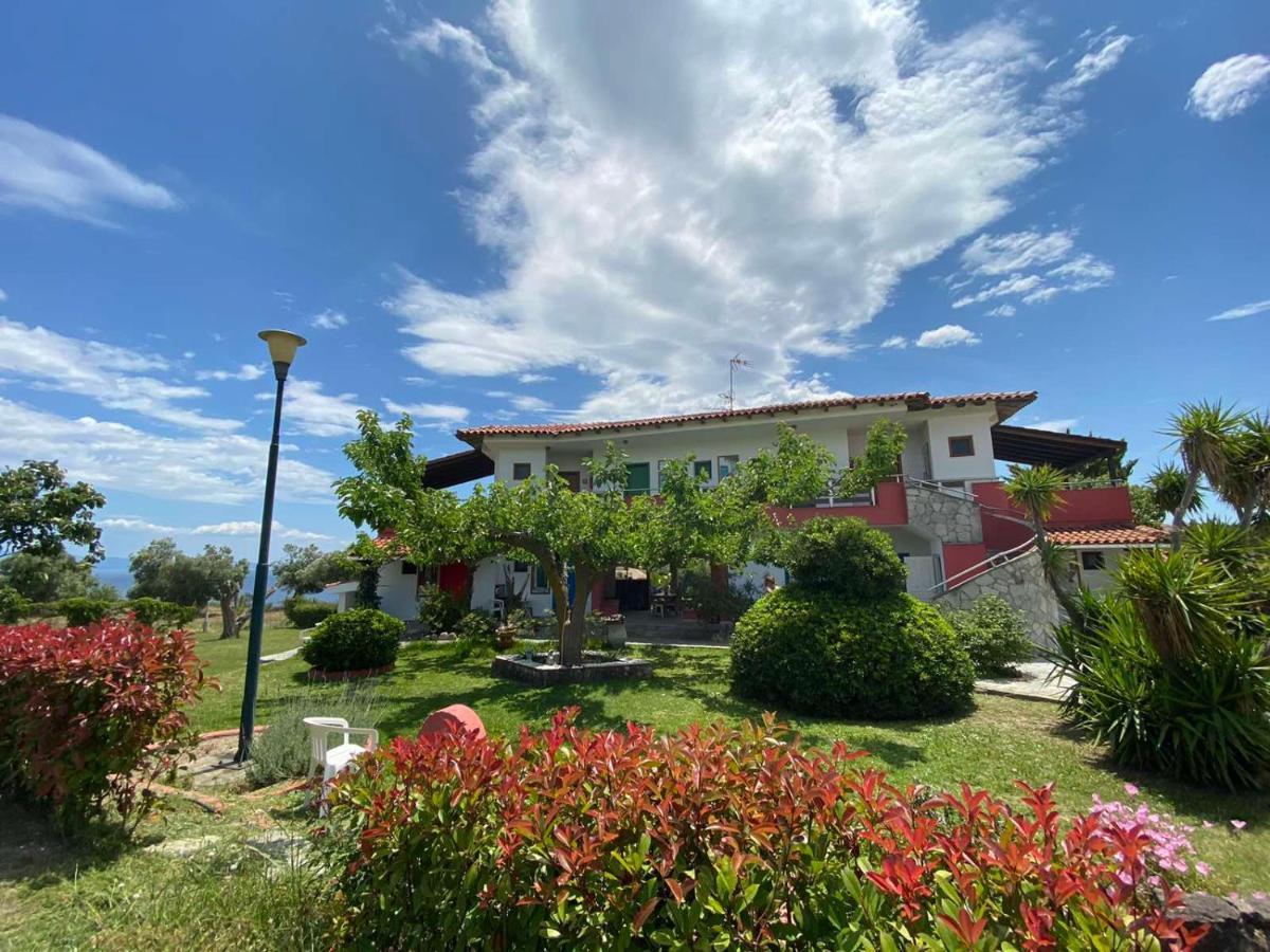 Marianna Sea View Afitos Apartment Екстериор снимка