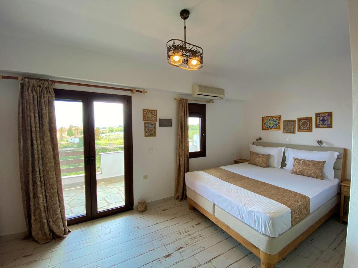 Marianna Sea View Afitos Apartment Екстериор снимка