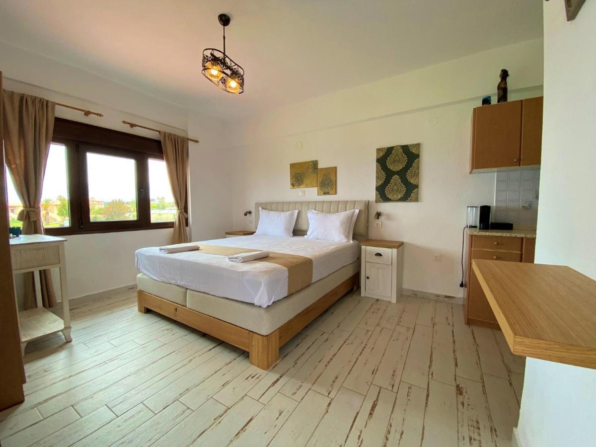 Marianna Sea View Afitos Apartment Екстериор снимка