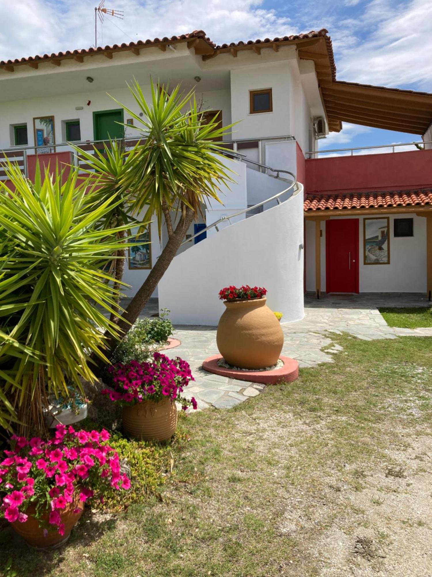 Marianna Sea View Afitos Apartment Екстериор снимка