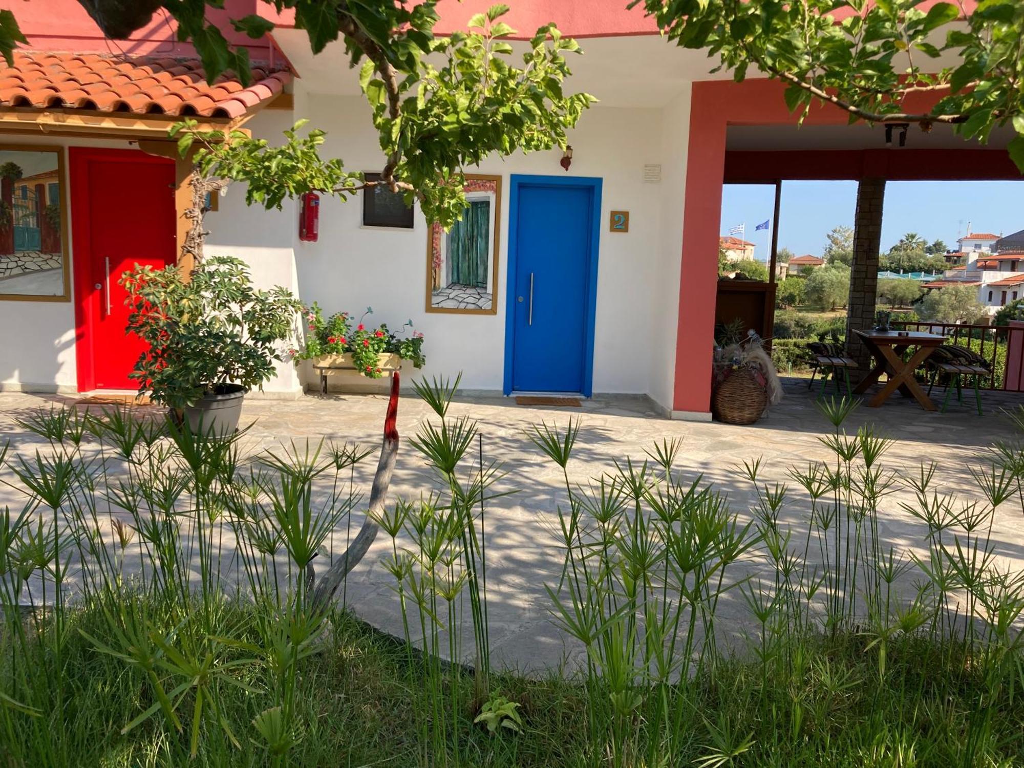 Marianna Sea View Afitos Apartment Екстериор снимка