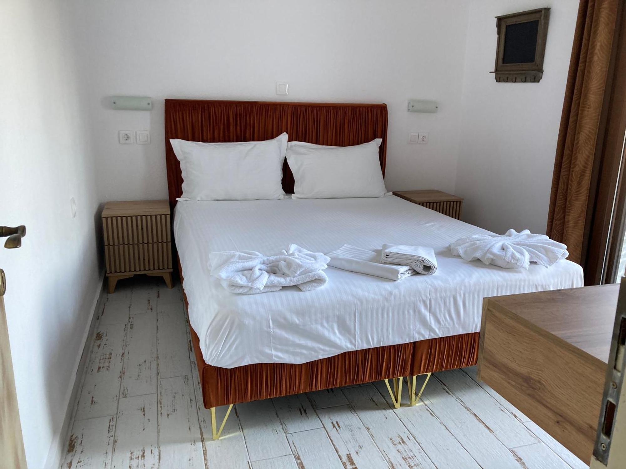 Marianna Sea View Afitos Apartment Екстериор снимка